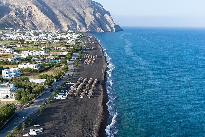 Santorini's Highlights Tour Experience - A private car changes the pace