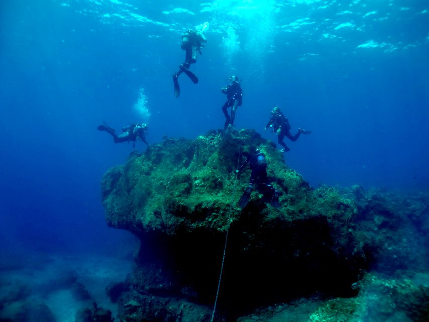 Santorini: Scuba Diving Experience for Beginners - From Oia’s Post Office square to Amoudy Bay