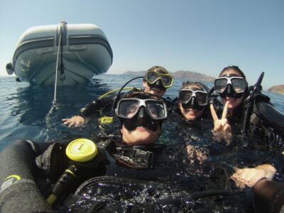 Santorini: Scuba Diving Experience for Beginners - The boat ride to Armeni Bay