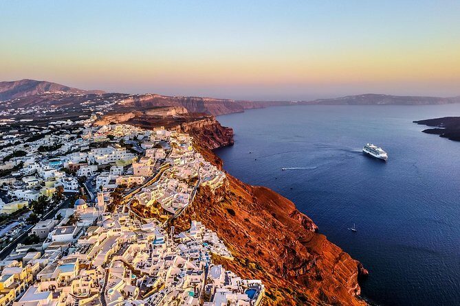 Santorini Sightseeing Half Day Private Tour - Venetsanos Winery or black sand beach lunch for your optional final hour