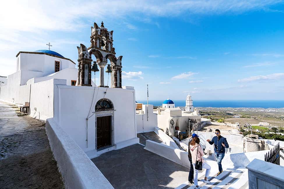 Santorini Small-Group Tour with Wine Tasting & Food Pairing - Vlihada’s pale cliffs and Perivolos’ black sand