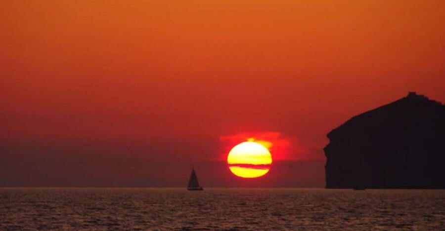 Santorini: Sunset Cruise with Greek Dinner and Transfer - Unlimited Drinks and Onboard Hospitality (The Part That Makes It Feel Personal)