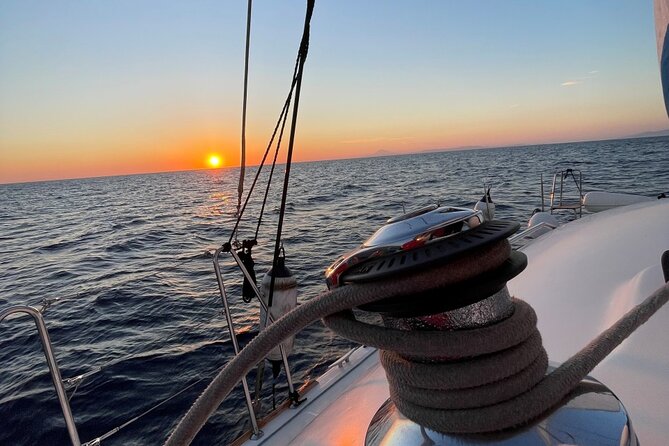 Santorini Sunset:Private All-In Catamaran Cruise (Food&Drinks) - Key things to know before you book