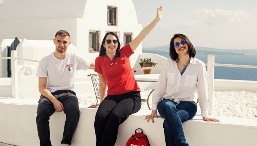 Santorini: Sunset Walking Tour with Local Food and Drinks - Key reasons this tour works so well