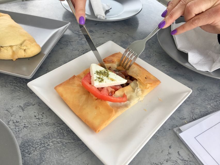 Santorini: Sunset Walking Tour with Local Food and Drinks - Who this tour fits best (and who should choose something else)