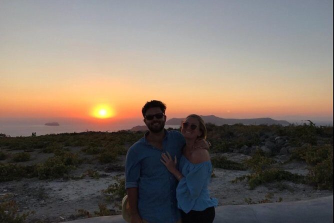 Santorini Sunset Wine Tour with Santo Winery Views - What You’ll Drink: Whites and Dessert Wines Are the Point