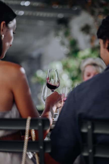 Santorini: Through the Grapevine Tour Winery Tasting Tour - Lefty and the value of a strong guide