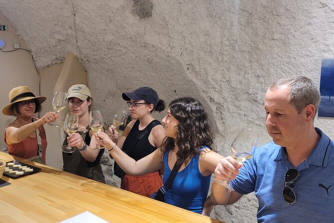 Santorini Volcanic Wine Tour – Private Tasting with Local Expert - Why Santorini wine tastes different