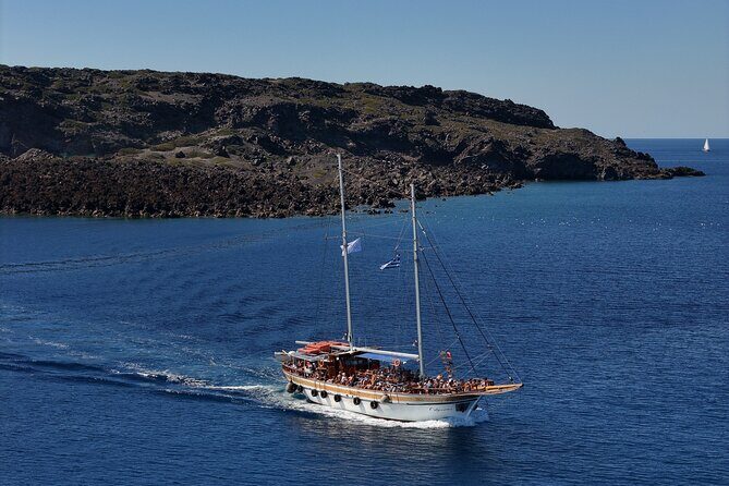 Santorini - Volcano and Hot springs Boat Trip with Bus Transfer - Key things to know before you go