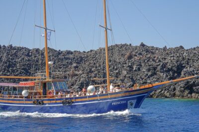 Santorini Volcano Cruise Including Hot Springs and Thirasia - Palea Kameni and the sulfur hot springs