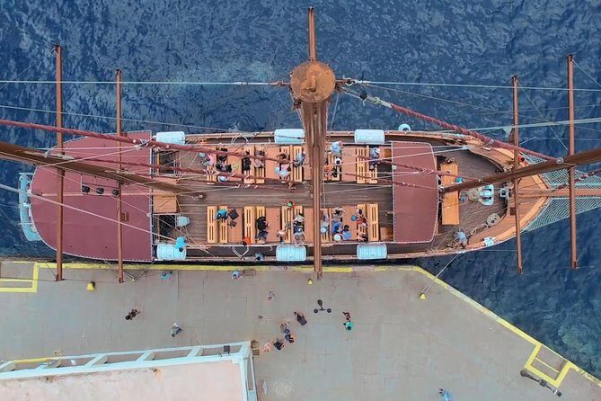 Santorini Volcano Sunset Cruise with Dinner - Drinks and the Common Price Confusion