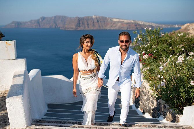 Santorini Walking Tour with a Personal Photographer - Price and value: $240.66 per group can be a deal