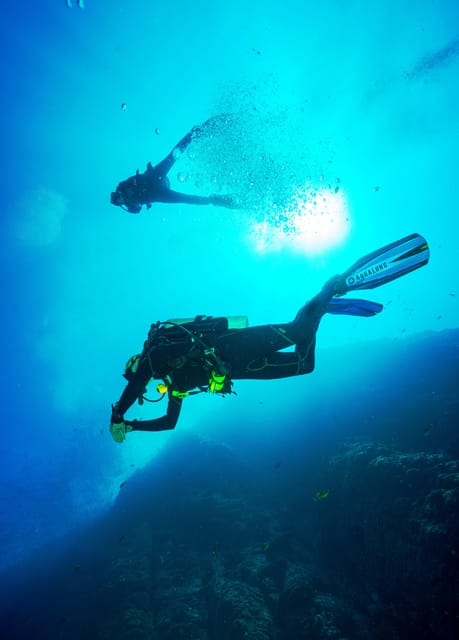 Scuba diving for beginners in crystal clear sea of Halkidiki - Who will enjoy this experience most