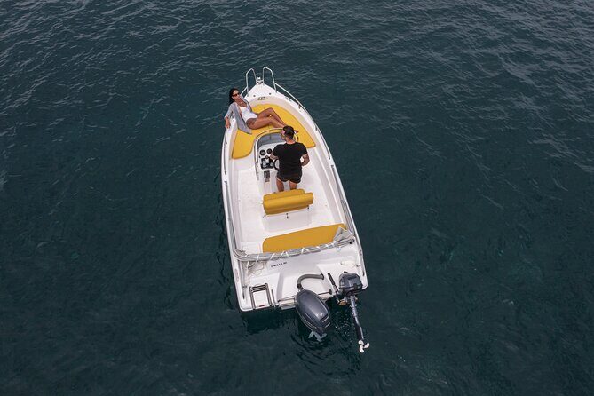 Self-Drive License-Free Boat Rental in Santorini from Vlichada - Setting Off From Vlichada: The Calm Start That Matters