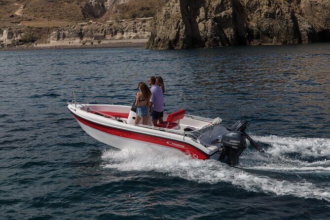 Self-Drive License-Free Boat Rental in Santorini from Vlichada - GPS, Docking, and That First Hour Confidence Boost