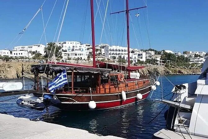 SEMIPRIVATE GALATEA tour Antiparos-Blulagoon-Despotiko-FREE DRINK - Where the Day Starts in Piso Livadi (and How to Plan the Timing)