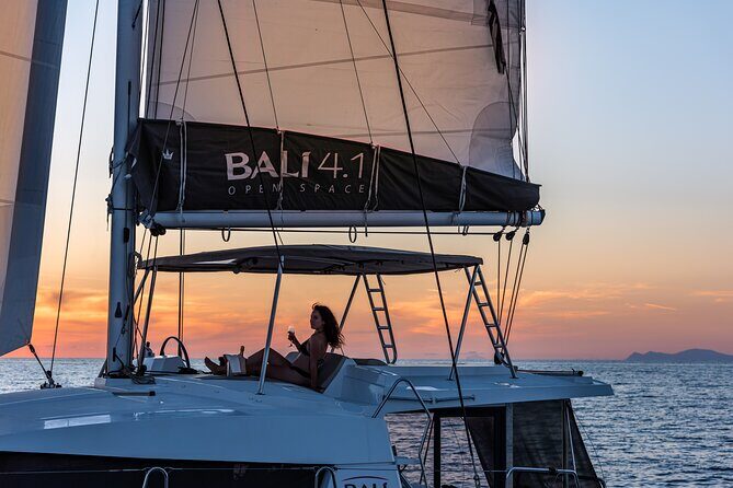 Shared Catamaran Half Day Cruise in Santorini - Food, drinks, and the small-boat comfort that makes it feel worth it