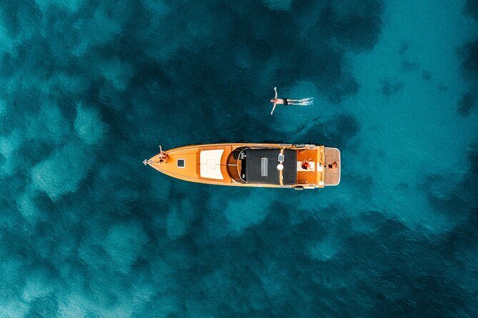 Shipwreck and Blue Caves Yacht Tour - When to go and how to plan your day on the water