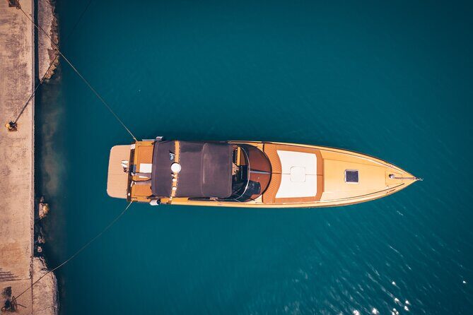 Shipwreck and Blue Caves Yacht Tour - Blue Caves swim: cave-hunting in controlled bursts