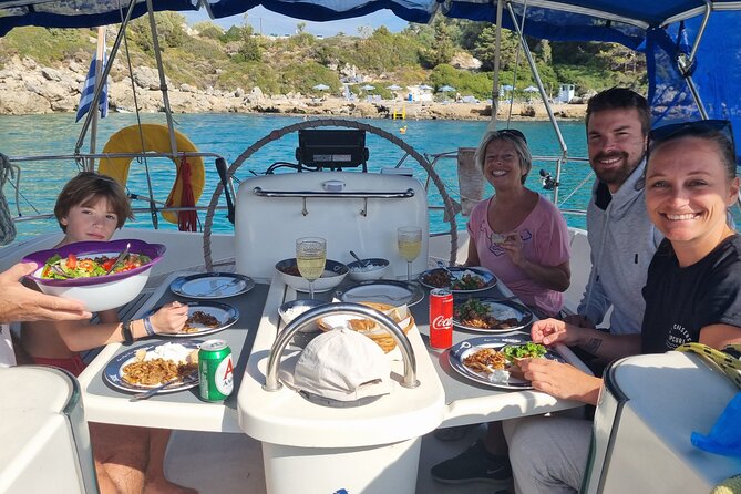 Single day Sail boat cruise with swimming, snorkeling, drinks and lunch - Who will enjoy Thetis I most