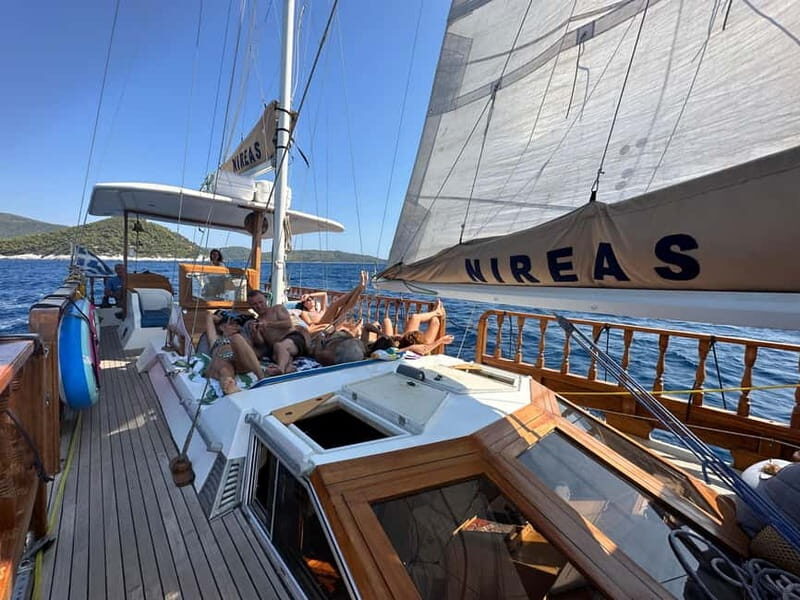 Skiathos : All-Inclusive Sailing Cruise with Lunch! - Snorkelling and SUP gear: what you get onboard (and what you bring)