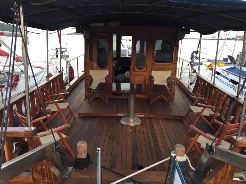 Skiathos: Traditional Boat Cruise with Swim Stops & Lunch - The crew and the feel of the day
