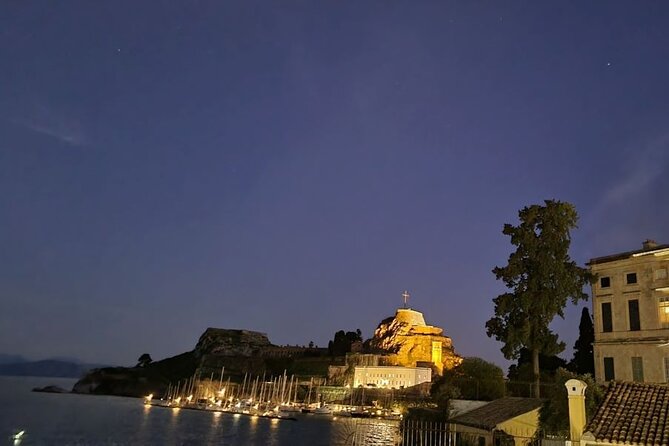 Small Group: Corfu Evening Walking Tour with a Glass of Wine - Starting at the Schulenburg statue