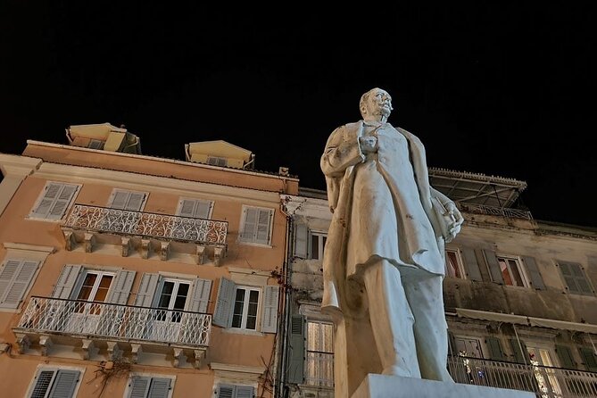 Small Group: Corfu Evening Walking Tour with a Glass of Wine - Venetian mansions and the cobbled lanes
