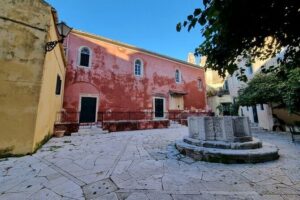 Small Group Corfu Walking City Tour - Meeting at the Count Von Der Schulenburg statue