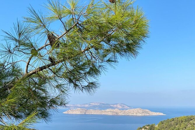 Small group hiking between the beach and Kritinia Castle - What to pack and how to prepare