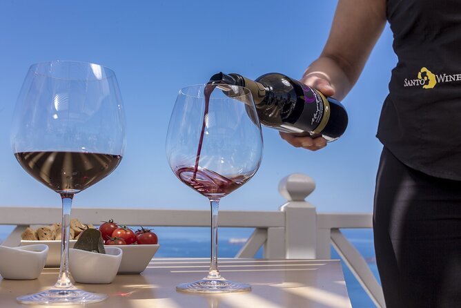 Small Group Santorini Discovery Tour with Lunch and Wine Tasting - Santo Wines and the sunset cocktail