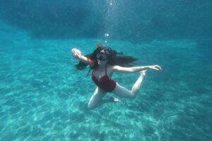 Small-Group Santorini Sea Caves Kayak Trip with Snorkeling & Picnic - White Beach to Mesa Pigadia: Swimming and the Big Cliff-Jump Moment