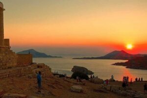 Sounion Sunset Private Tour - Limni Vouliagmenis Lake: the warm-water spa stop
