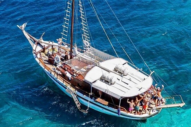 South coast and Paradise beach cruise - One hour at Paradise Beach