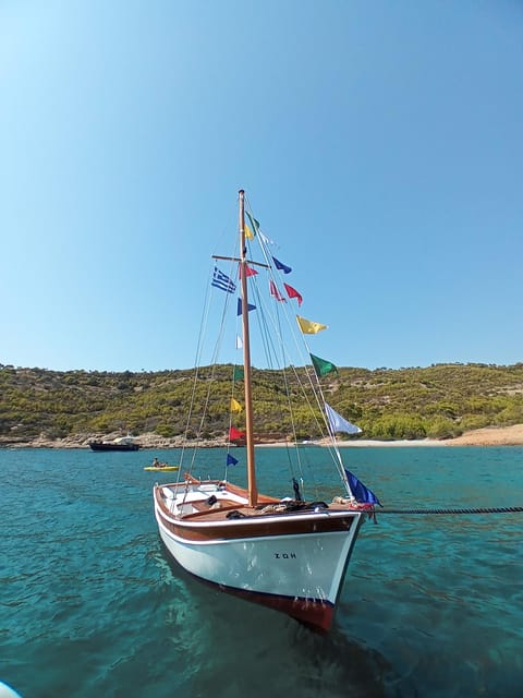 Spetses Island Boat Exploration ΖΩΗ e-kaiki - Swimming and snorkeling time