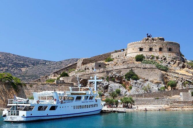 Spinalonga Regular Trip -daily At 12:30 From Agios Nikolaos - Boat Comfort, Snacks, and Heat Management