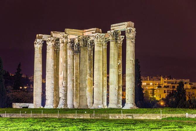 Sunset and Moonlight Private Night Tour of Athens - The Evzones and the changing of the guard