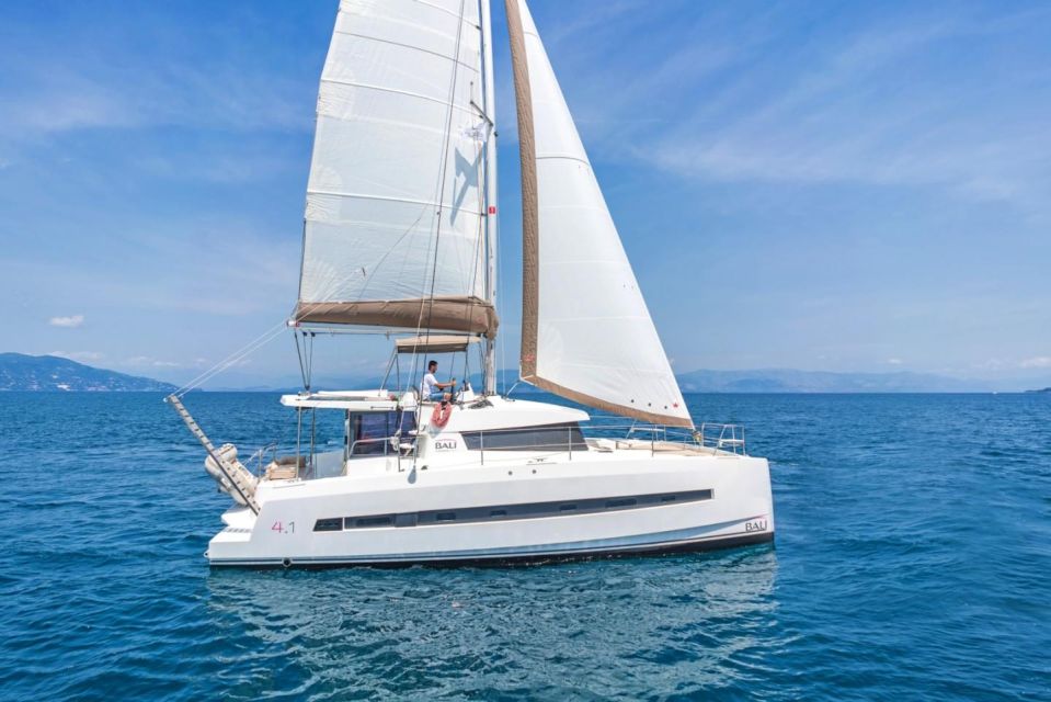 Sunset Cruise from Hersonissos port to St. Georgios bay - What the catamaran atmosphere is like