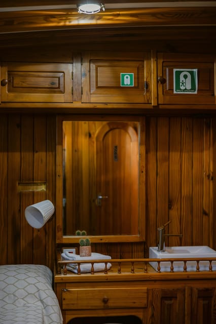 Sunset Dinner Cruise: Swim Stop, Drinks & Onboard Dining - The crew and the feel onboard