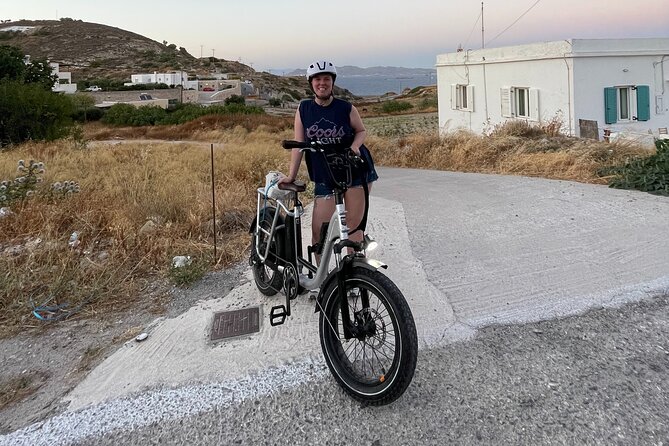 Sunset e-bike tour Milos Highlights with Greek Mezes - Sarakiniko: Milos’s bright volcanic landmark
