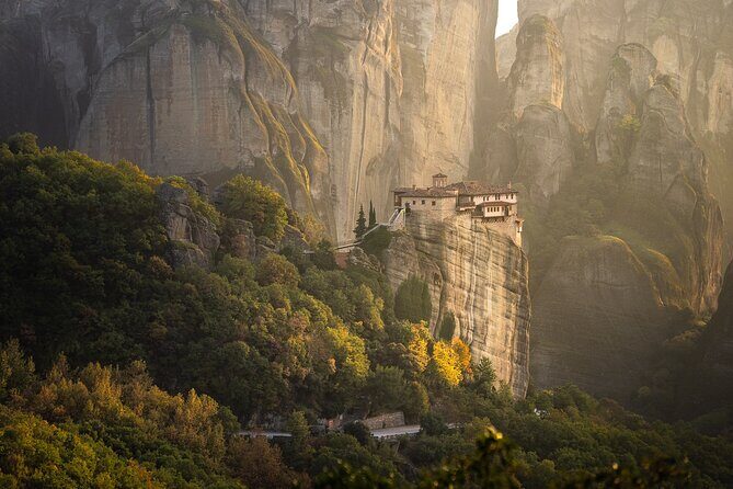 Sunset Meteora Private Photography Tour - The final act: an epic sunset shoot up on the rocks