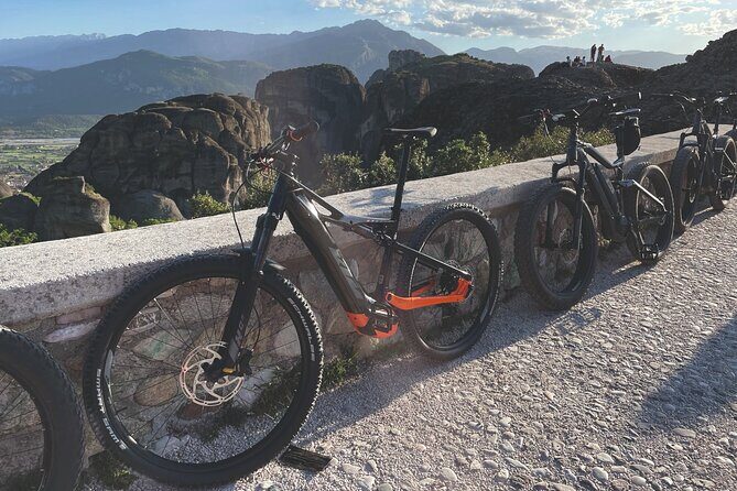Sunset Meteora Tour on E-Bike - The downhill into Kalambaka: a fun ending that changes the mood