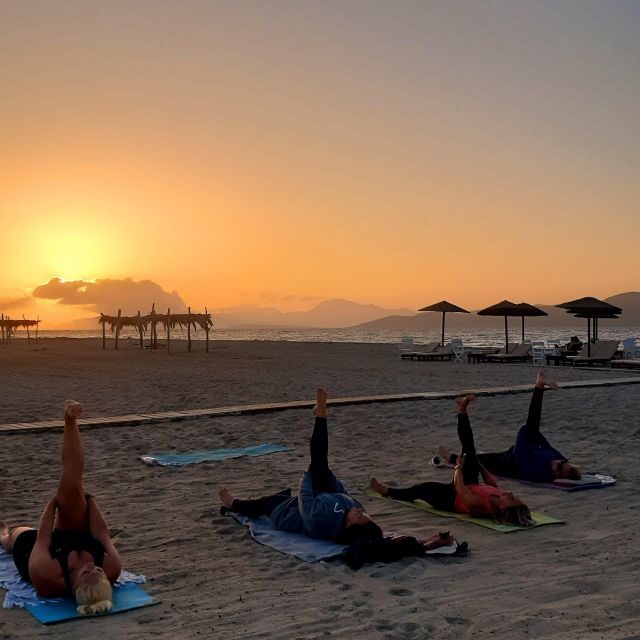 Sunset Pilates on Tigaki Beach - Why Sunset Pilates on Tigaki Beach feels different than a regular class