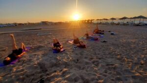 Sunset Pilates on Tigaki Beach - Where to meet on Tigaki Beach (and how not to waste class time)