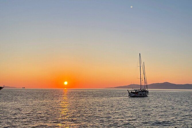 Sunset Sail Cruise to Rhenia, Mykonos Beach Safari, Dinner&Drinks - On-Board Greek Buffet and Drinks: When Food Actually Feels Part of the Day
