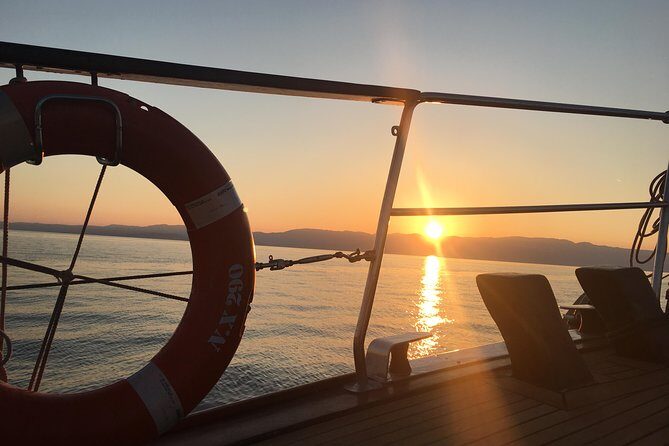 Sunset South Coast Sail Cruise with lunch,drinks, optional transfer - Cruising the south coast: how the route changes with the sea