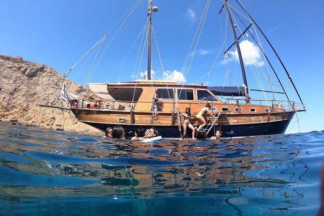 Sunset South Coast Sail Cruise with lunch,drinks, optional transfer - Who this tour is best for (and who should think twice)