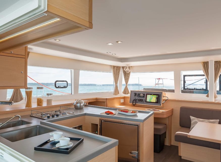 SUP Safari - Catamaran Cruise Dia Island & Gourmet Delights! - Small Details That Make the Day Easier