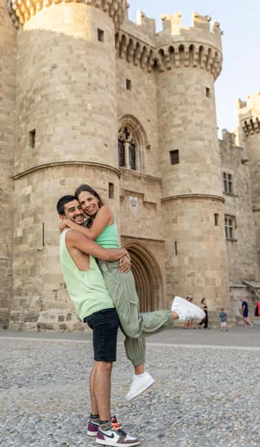 Tailored Photo Sessions for Lasting Memories - Meeting Fanis and getting comfortable in front of the camera