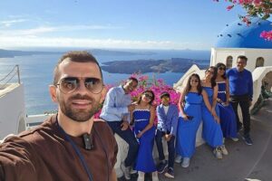 Taxi Service in Santorini - How the route feels: from Fira to Oia and beyond